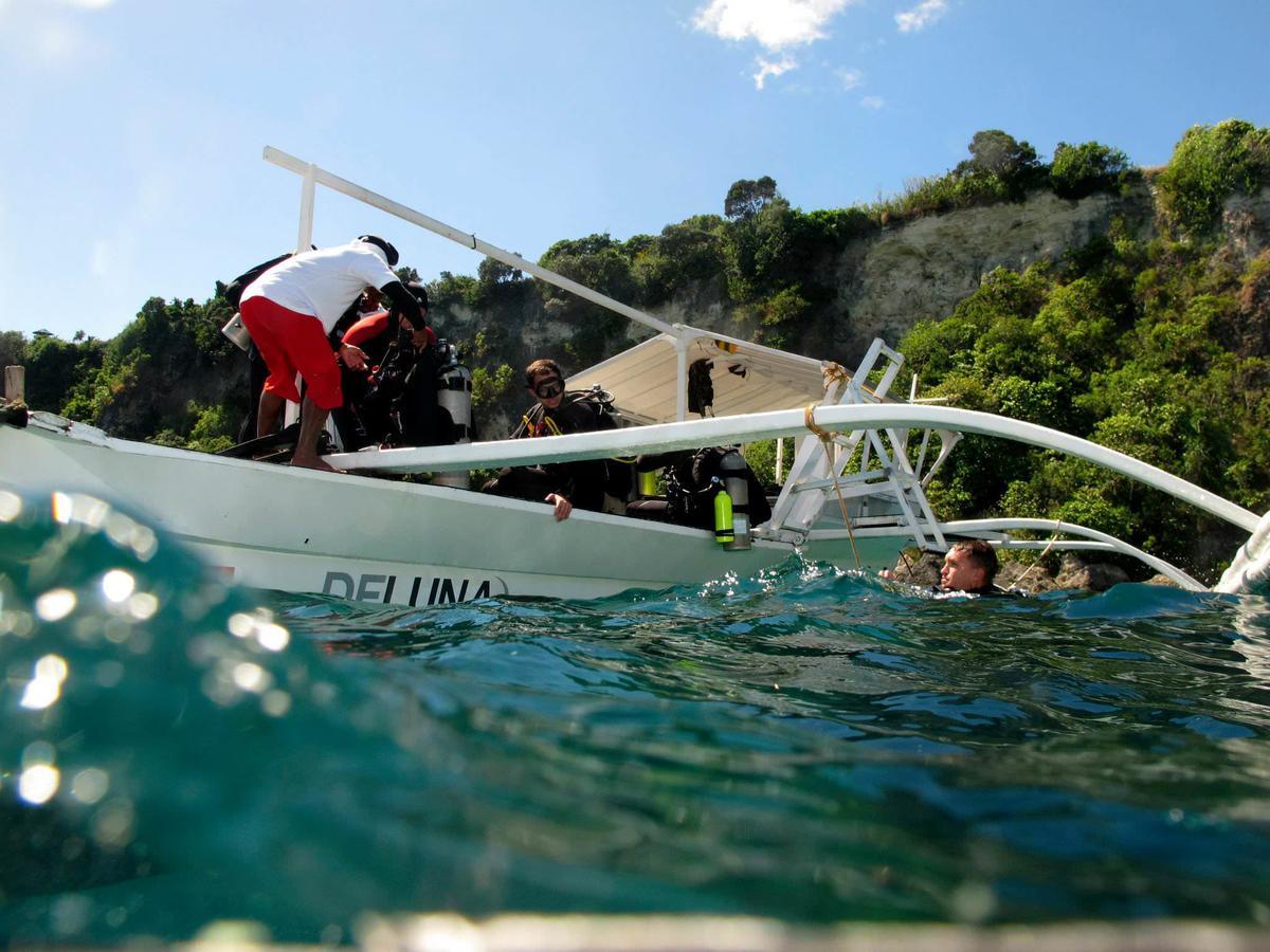 Deluna Diving Resort Puerto Galera Exterior foto